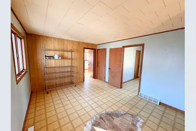 619 W Bluff Street, Streator, IL 61364 - Photo 9