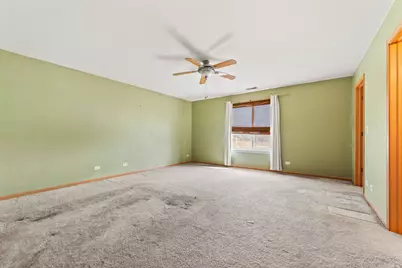 601 W Kristina Lane, Round Lake, IL 60073 - Photo 11