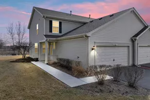 601 W Kristina Ln, Round Lake, IL 60073 - Photo 1