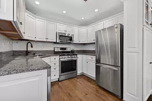 10950 S Homan Ave, Chicago, IL 60655 - Photo 9