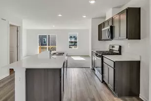 427 Lakeshore Ct, Saint Charles, IL 60174 - Photo 7