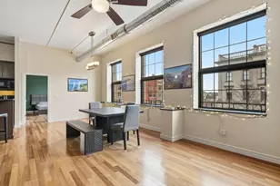 212 N Center St, Bloomington, IL 61701 - Photo 21