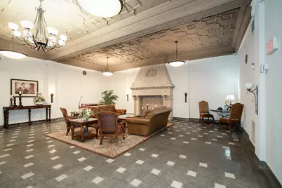 212 N Center Street #301, Bloomington, IL 61701 - Photo 33