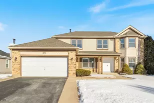 800 Big Bear Trail, Cary, IL 60013 - Photo 1