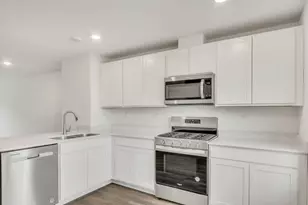 425 Lakeshore Ct, Saint Charles, IL 60174 - Photo 5