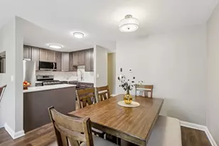 336 Ozark Dr, Bolingbrook, IL 60440 - Photo 7