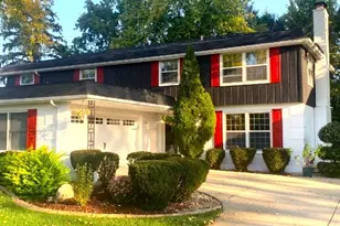 11216 85th Pl, Willow Springs, IL 60480 - Photo 1