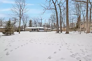 304 E Tall Trees Ln, Palatine, IL 60067 - Photo 33