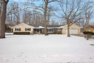 304 E Tall Trees Lane, Palatine, IL 60067 - Photo 1