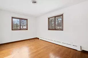 304 E Tall Trees Ln, Palatine, IL 60067 - Photo 15