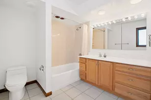 304 E Tall Trees Ln, Palatine, IL 60067 - Photo 23