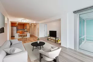 9725 Woods Dr, Skokie, IL 60077 - Photo 5