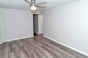 1030 N Walnut St, Monticello, IL 61856 - Photo 27