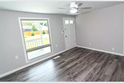 1030 N Walnut Street, Monticello, IL 61856 - Photo 5