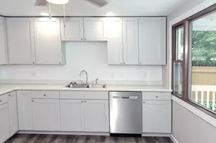 1030 N Walnut St, Monticello, IL 61856 - Photo 7