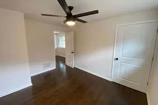 5749 W 63rd Pl, Chicago, IL 60638 - Photo 13