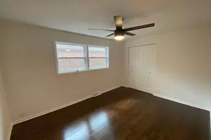 5749 W 63rd Pl, Chicago, IL 60638 - Photo 9