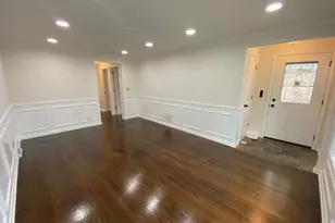 5749 W 63rd Pl, Chicago, IL 60638 - Photo 5