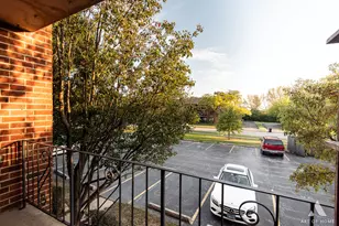 9910 Treetop Dr, Orland Park, IL 60462 - Photo 9