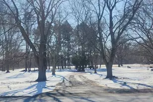 131 Oak Knoll Dr, Hampshire, IL 60140 - Photo 1