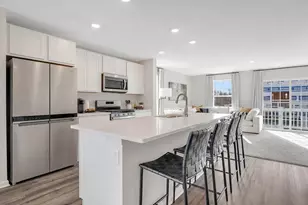 421 Lakeshore Ct, Saint Charles, IL 60174 - Photo 15