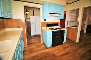 2218 3rd St, East Moline, IL 61244 - Photo 13