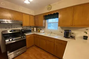 2050 Atwood Ave, Berkeley, IL 60163 - Photo 5