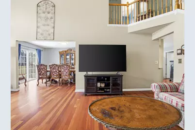 1096 Viewpoint Drive, Lake in the Hills, IL 60156 - Photo 3