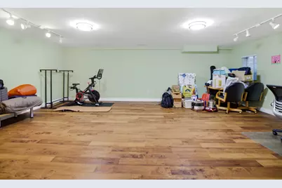 1096 Viewpoint Drive, Lake in the Hills, IL 60156 - Photo 25