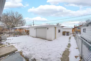 12930 S Carpenter St, Calumet Park, IL 60827 - Photo 21