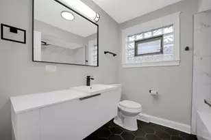 12930 S Carpenter St, Calumet Park, IL 60827 - Photo 17