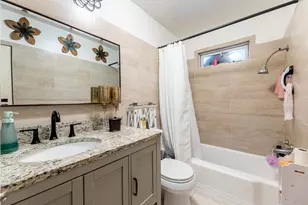 730 E Benton St, Aurora, IL 60505 - Photo 9