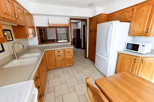 9011 Gardner Rd, Fox River Grove, IL 60021 - Photo 3