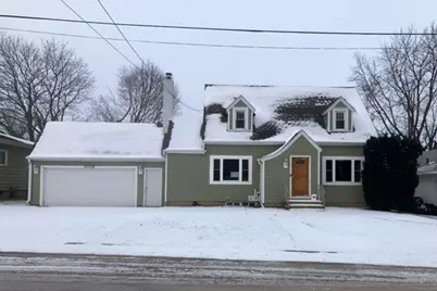 107 N Thomas Avenue, Polo, IL 61064 - Photo 1