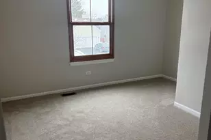 994 Cambridge Dr, Grayslake, IL 60030 - Photo 11