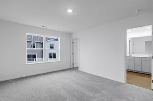 415 Red Oak Cir, Volo, IL 60020 - Photo 7