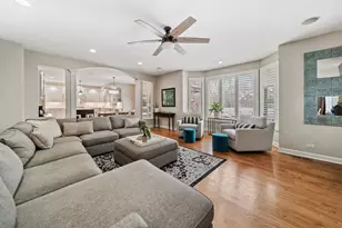 366 W Eggleston Ave, Elmhurst, IL 60126 - Photo 17