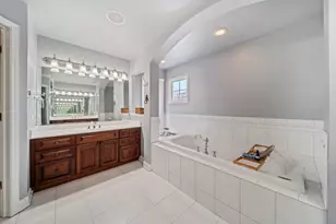 366 W Eggleston Ave, Elmhurst, IL 60126 - Photo 39