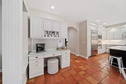 366 W Eggleston Avenue, Elmhurst, IL 60126 - Photo 25