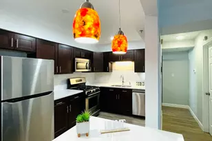 126 S La Londe Ave, Addison, IL 60101 - Photo 3