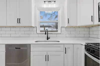 12358 S Lowe Avenue, Chicago, IL 60628 - Photo 5