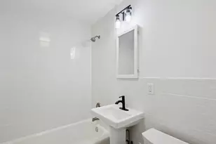 4201 N Paulina St, Chicago, IL 60613 - Photo 11