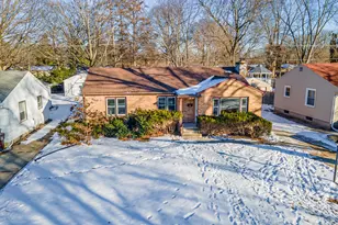 1423 Roncevalles Ave, Rockford, IL 61107 - Photo 3