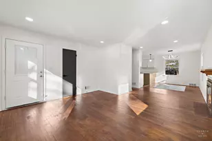 1423 Roncevalles Ave, Rockford, IL 61107 - Photo 7