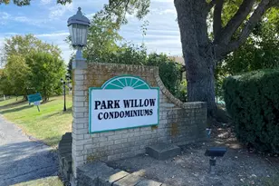 500 Chase Dr, Clarendon Hills, IL 60514 - Photo 27