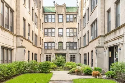 631 W Roscoe Street #D2, Chicago, IL 60657 - Photo 1