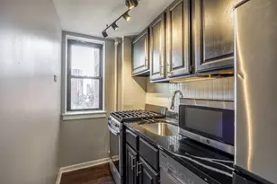 1140 N La Salle Dr, Chicago, IL 60610 - Photo 3