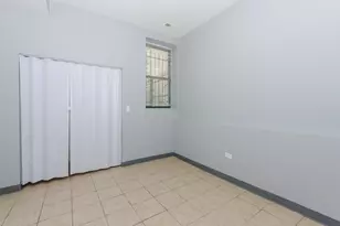 6917 S Paxton Ave, Chicago, IL 60649 - Photo 7