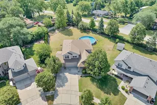 8057 W Duane Dr, Frankfort, IL 60423 - Photo 31