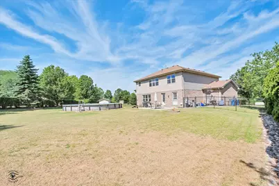 8057 W Duane Drive, Frankfort, IL 60423 - Photo 39